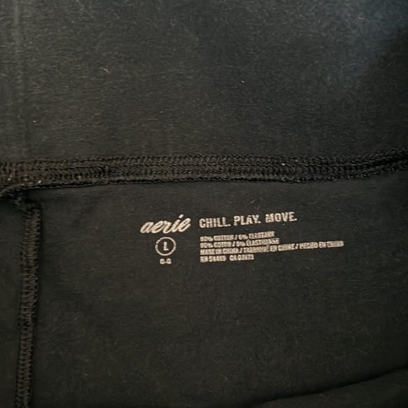 Aerie Black Leggings - Picture 2 of 2